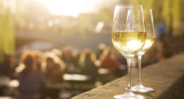 vino-bianco-1 vino-bianco-1